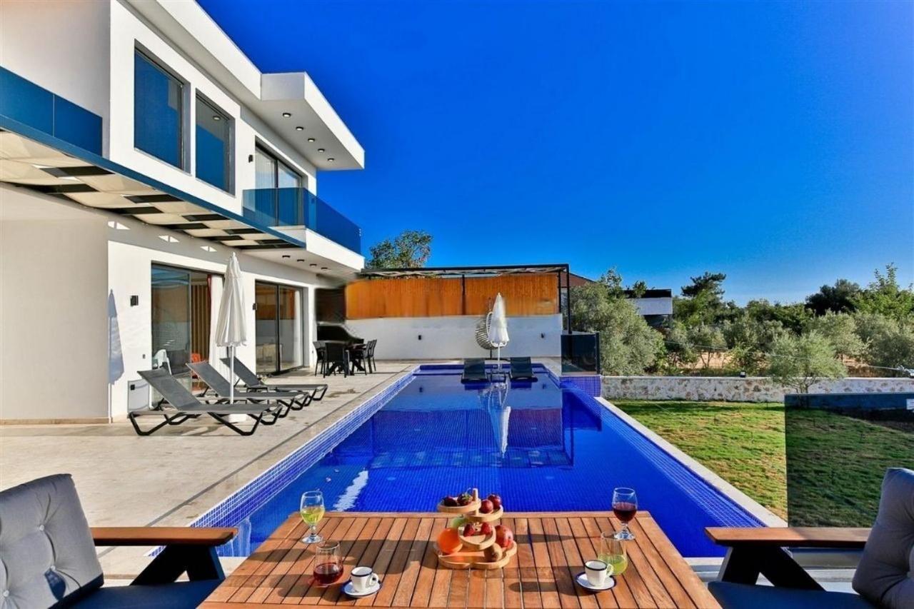 Villa Lycian-Kalkan 3 Bedroom-2 Jakuzzies-Sauna-Turkish Hamam-Huge Private Pool And Lovely Garden 카스 외부 사진